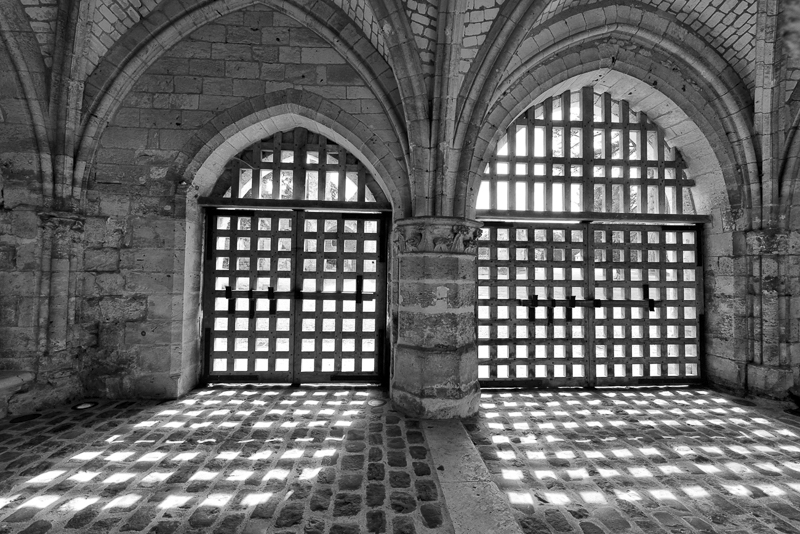 S Torlet - Les portes de l'abbaye